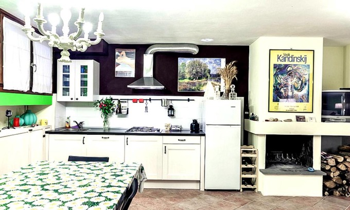 Pianoro House | Tavernetta con camino in collina