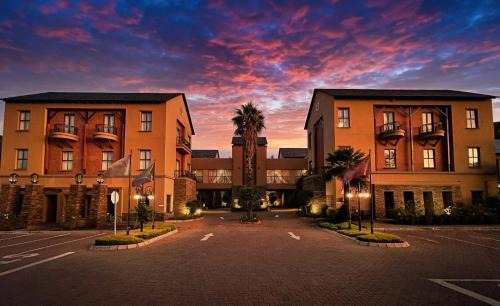 Centurion Hotel | Tayfin Royale Hotel & Conference Centre