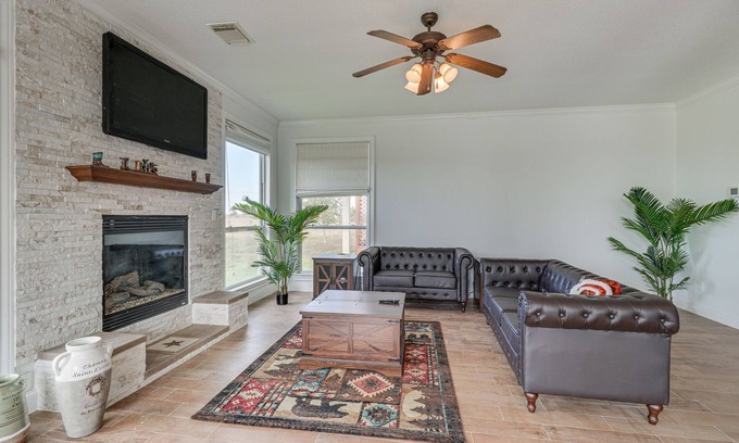 Taylor House | Taylor Home on 65 Acre Ranch, 2 Mi to Granger Lake