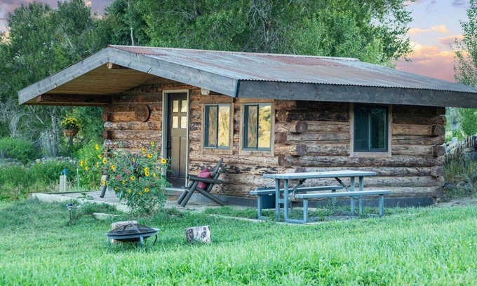 Paonia Cabin | Taylor's Depot Cabin