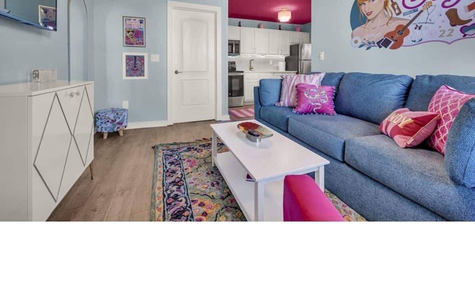 Hope Gardens Apartment | Taylor Swift Themed Apartment!