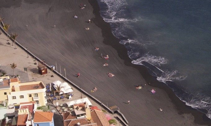 Tazacorte Apartment | TAZACORTE PUERTO - STUDIO - DIRECTLY ON THE BEACH