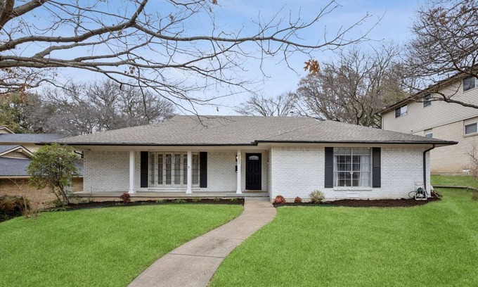 Lake Highlands House | TCH - Spacious 3bd/2ba home in Dallas w/Workspace