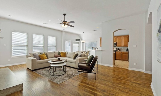 Wylie House | TCH - Spacious 5bd/3ba home in Wylie w/Workspace