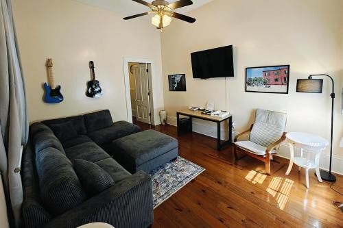 East Riverside House | Tchoup House Two