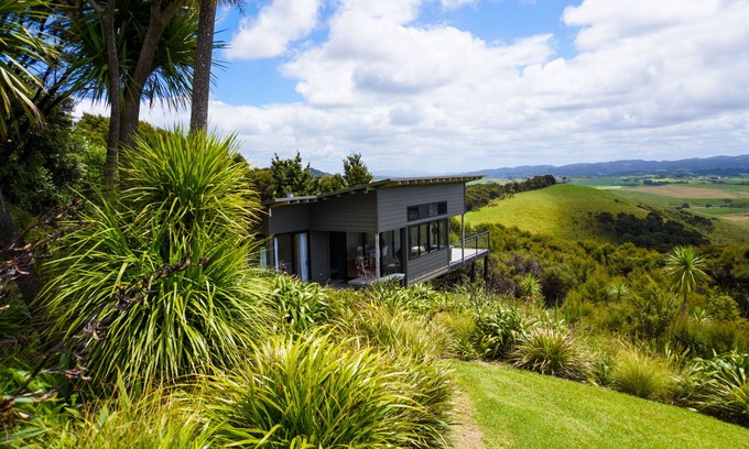 Taiharuru House | Te Huia - A Coastal Retreat at Taiharuru