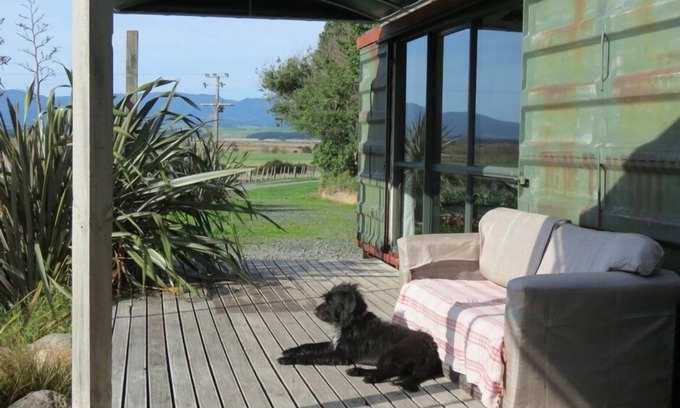 Palliser Bay House | Te Rakau Cabins - a wildlife haven and retreat