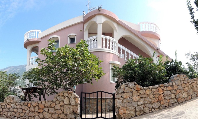 Cesarica Apartment | Tea 4- Nice seaside apartment in the nice house within the nature park Velebit