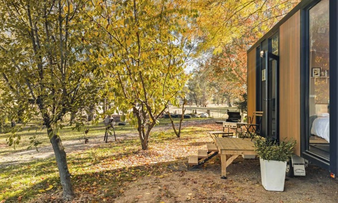 Markwood House | Tea Garden Creek Farm Retreat by Tiny Away