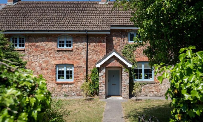 Oxwich House | Teacher's Cottage