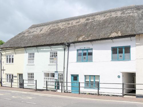 Honiton House | Teal Cottage