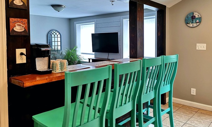 Stamford Apartment | Teal Rose located in Stamford NY