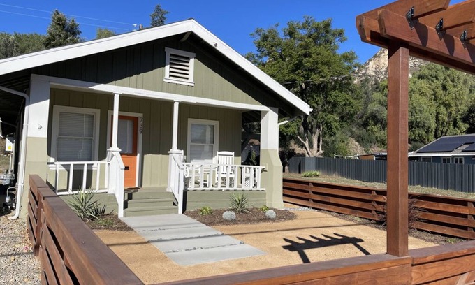 Piru House | Tecolote Home - Piru