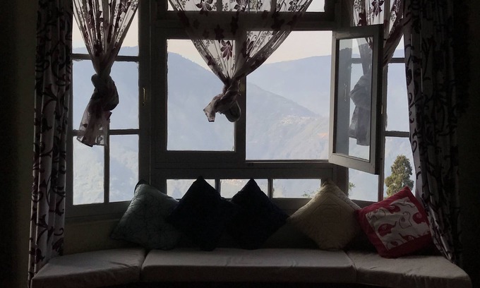 North Point House | Teesta Homestay (Room 1)