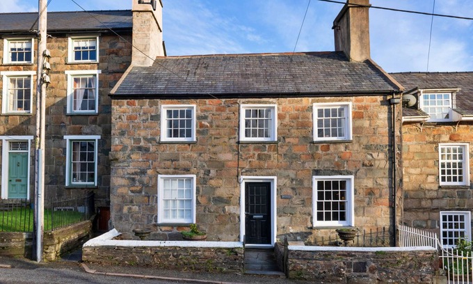 Ffestiniog House | Tegannedd by Interhome