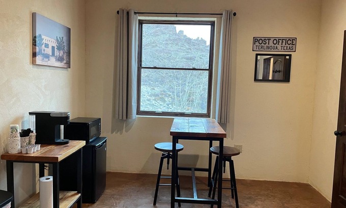 Study Butte-Terlingua Cabin | Ten Bits Ranch - Room #19 Lewis Land & Cattle Co.