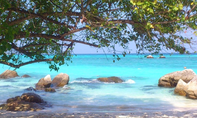Satun Hotel | Ten Moons Lipe Resort