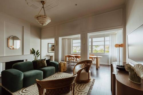 Glenelg South Apartment | Tender is the Stay - Luxury designer 2BR Glenelg