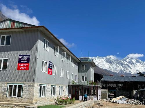 Tengboche Hotel | Tengboche Guest House and Bakery