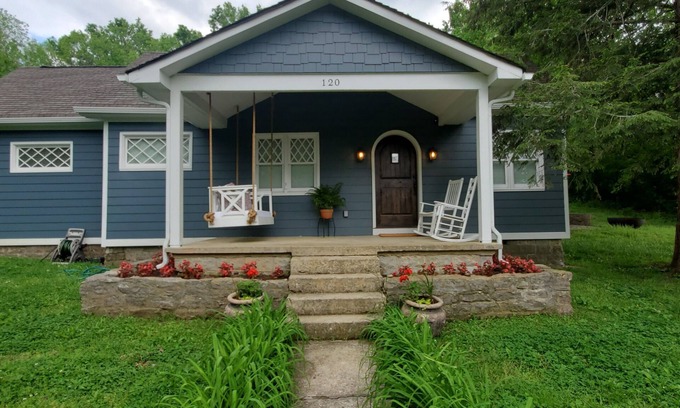 Shelbyville House | Tennessee Getaway (near Jack Daniel’s and Nearest Green distilleries)