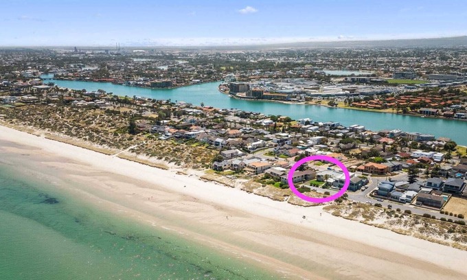 Tennyson Apartment | Tennyson Beachfront Unit 4