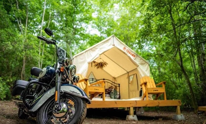 Silver Point RV Rental | Tentrr Signature Site - Viper at Defenders Retreat - Site B