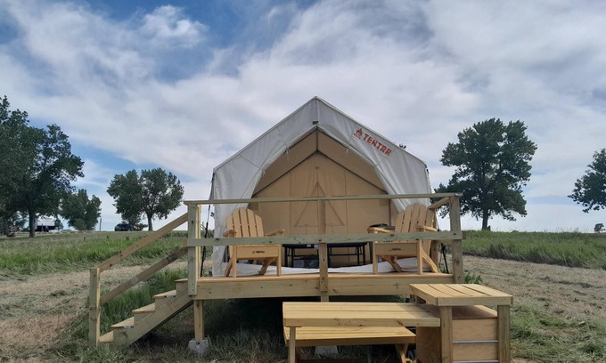 Loup City RV Rental | Tentrr State Park Site - Nebraska Sherman SRA – Redwood Lakeview A – Single Ca