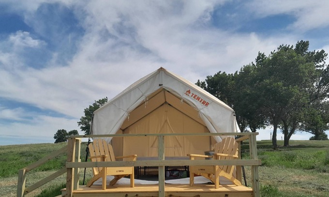 Loup City RV Rental | Tentrr State Park Site - Nebraska Sherman SRA – Redwood Lakeview D – Single Ca