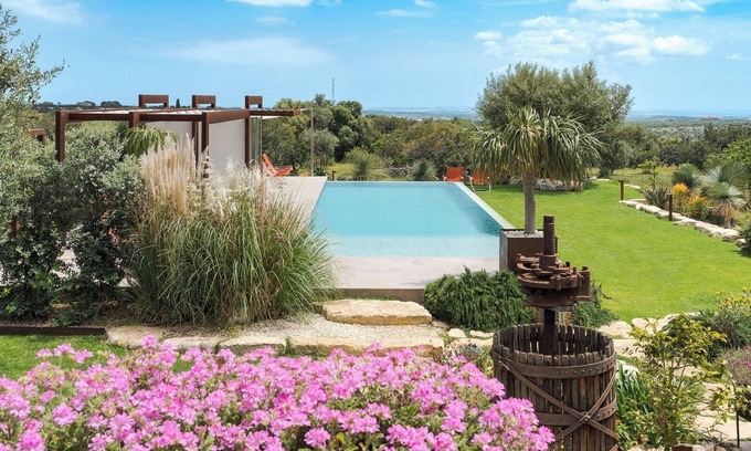 Casazza Villa | Tenuta Del Sole, elegant Sicilian estate