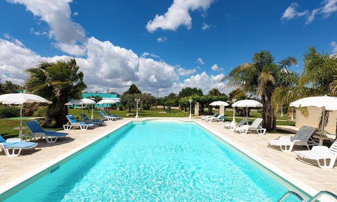 Mesagne Villa | Tenuta Donna Caterina by BarbarHouse
