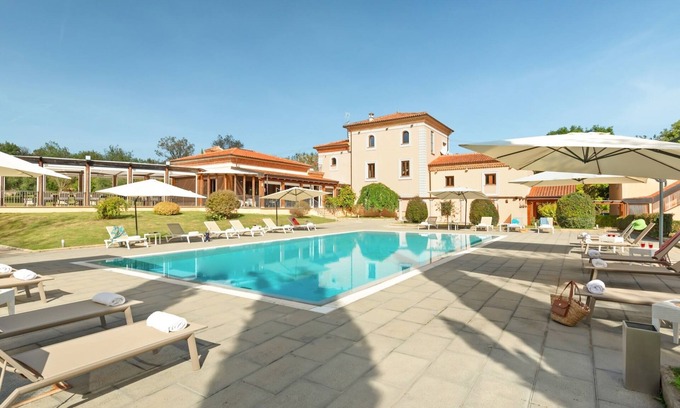 Pontecorvo Villa | Tenuta Esdra 20, Emma Villas