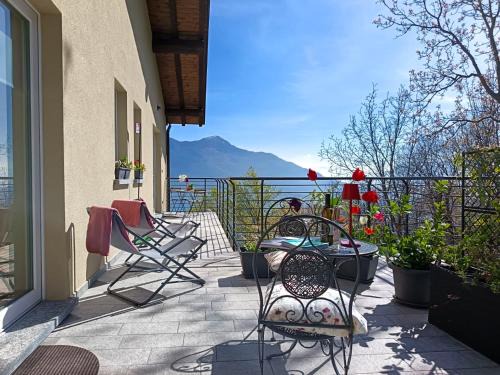 Montemezzo Apartment | Tenuta il Sogno Ferienwohnung Bianco