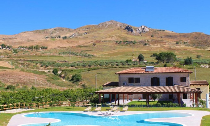 Acquaviva Platani House | Tenuta Lanza Il Mulino