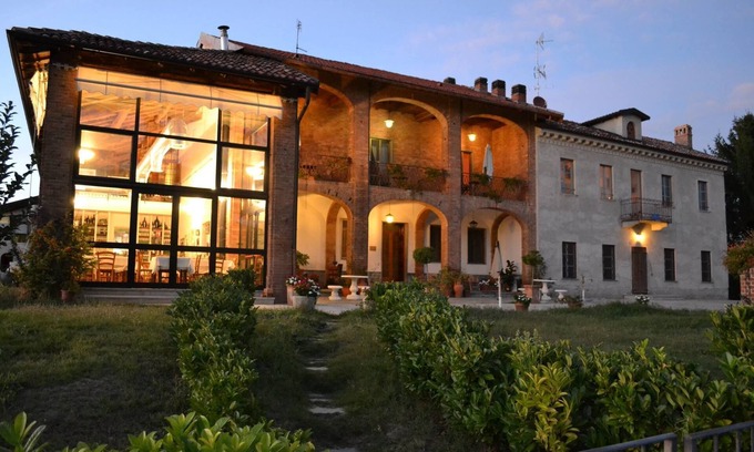 Cereseto House | TENUTA MONVILLONE COUNTRY HOUSE & RESTAURANT
