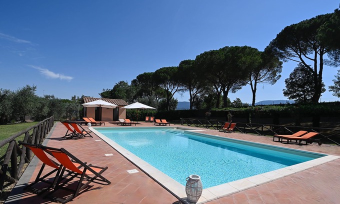 Magliano Sabina Villa | Tenuta Santa Cristina - Exclusive villa (16 beds) w/pool and tennis near Rome
