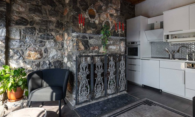 Seferihisar House | Teos Retreat Houses - Camellia