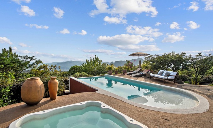 Tepoztlan Villa | Tepoztlan Retreat: Casanevo Bliss, 10 Guests, A/C