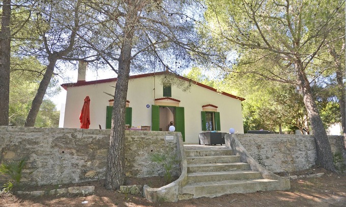 Mal Pas-Bon Aire Ski Chalet | Teresa - beautiful house 150 meters from the beach