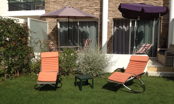 Sanary-sur-Mer Apartment | TERRA COTTA, spacious 2-room apartment - Garden terrace Parking - Access for disabled
