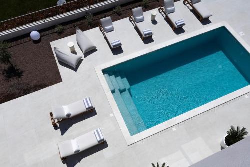 Zrnovnica Villa | Terra House Luxury Living Between Mountain & Sea