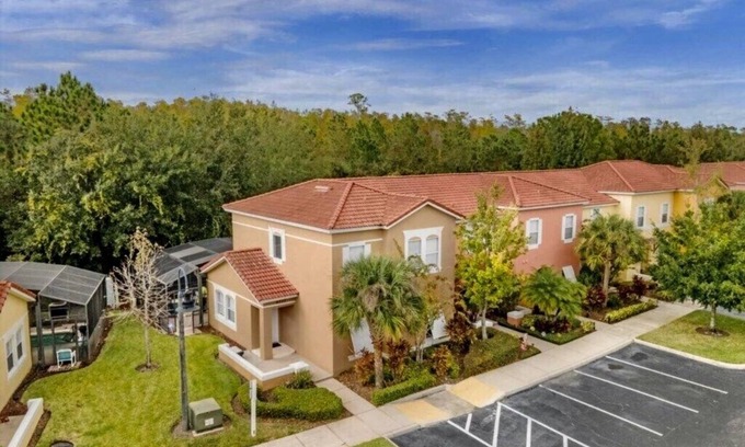 Lake Berkley House | Terra verde resort 4brs/3bth cozy Townhome