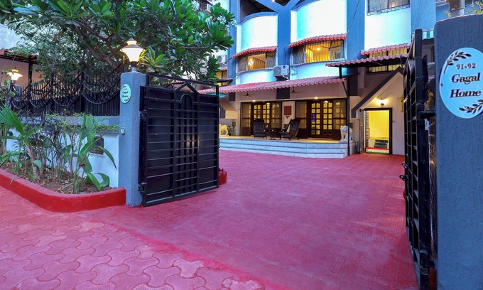 Kandivali East House | Terrace BBQ Villa & Pool Table & Thakur Complex