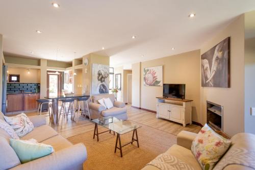 Herolds Bay House | Terrace Tranquility at Oubaai Golf Estate