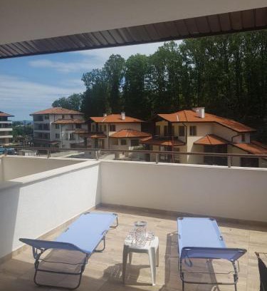 Shkorpilovtsi Apartment | Terrace View Luxury Mezonet