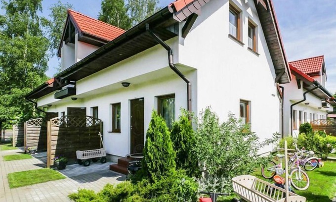Dabki House | Terraced Houses in Bobolin near Sandy Beach