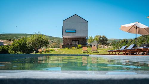 Vila Ruiva Apartment | TerraSense Mountain Charm Retreat & Farm