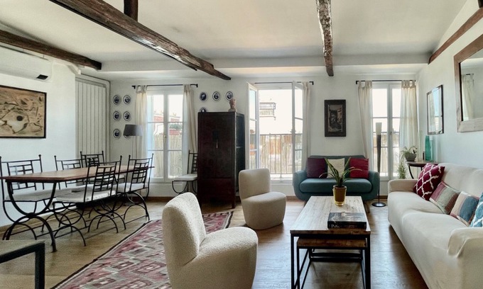 Odeon Apartment | Terrasse du Prince, top location 2 BR/BTH, A/C lift parking terrace, close M&RER
