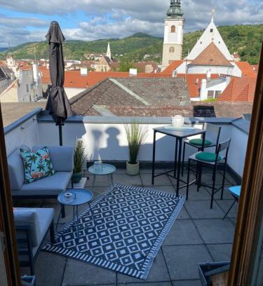 Krems an der Donau Apartment | Terrassen Appartement über den Dächern von Krems