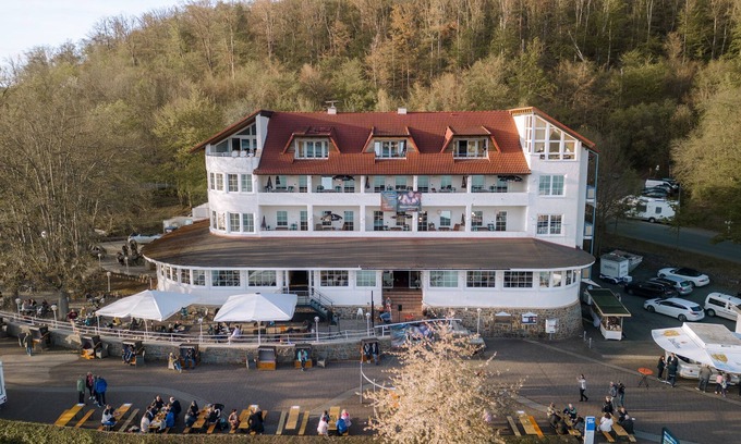 Edertal Hotel | Terrassenhotel Seepromenade