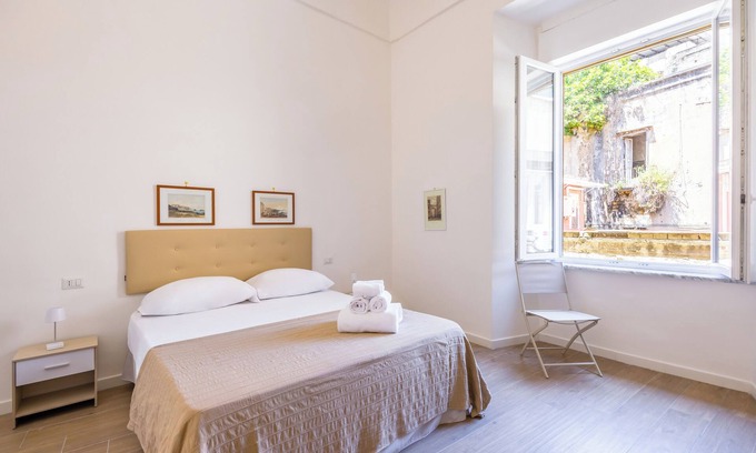 Montecalvario Apartment | Terrazza Spaccanapoli by NapoliApartments